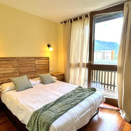 D'estil Pirineic Amb Vistes Uniques By Rural D'aneu *